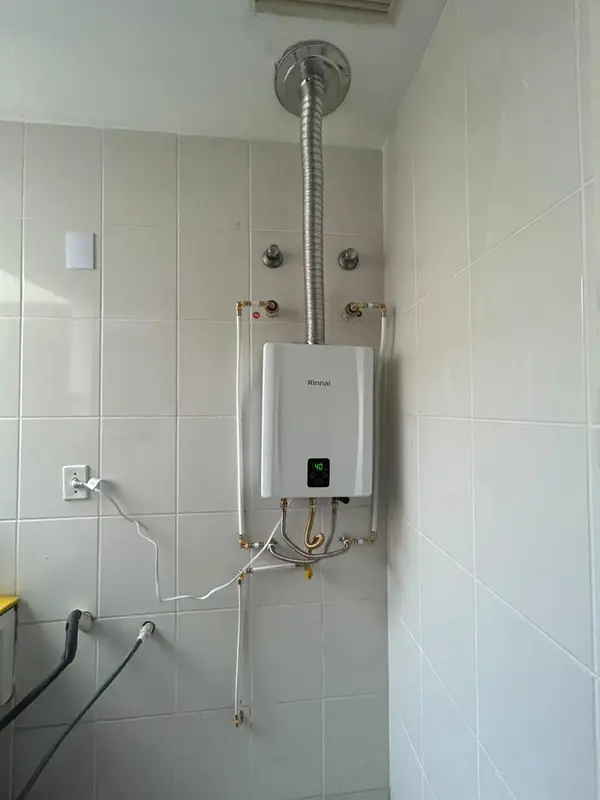 Readequação e instalação de aquecedor - Falcon Aquecedores